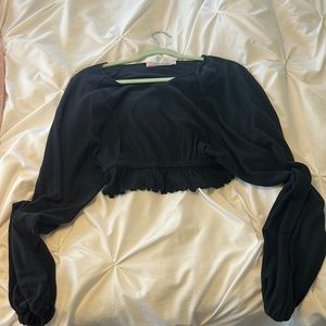 Long sleeve black tee